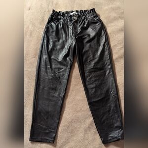 Abercrombie Kids faux leather pants. Elastic waist. Color- black. Size- 11/12 yr